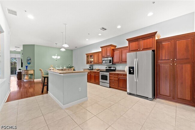 Building Photo - 8641 Piazza Del Lago Cir
