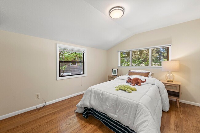 Building Photo - 510 N 138th St
