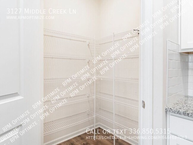 Building Photo - 3127 Middle Creek Ln