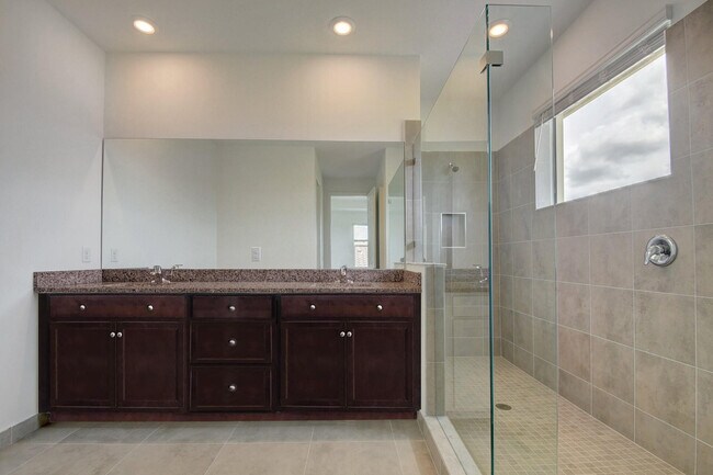 Building Photo - 1048 Sterling Pine Pl