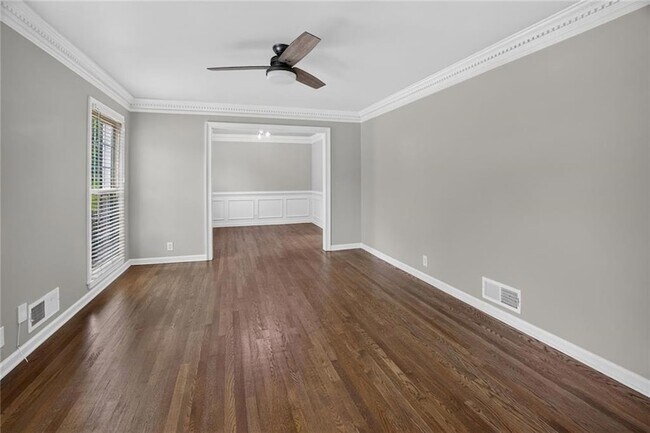 Building Photo - 2982 Northbrook Dr