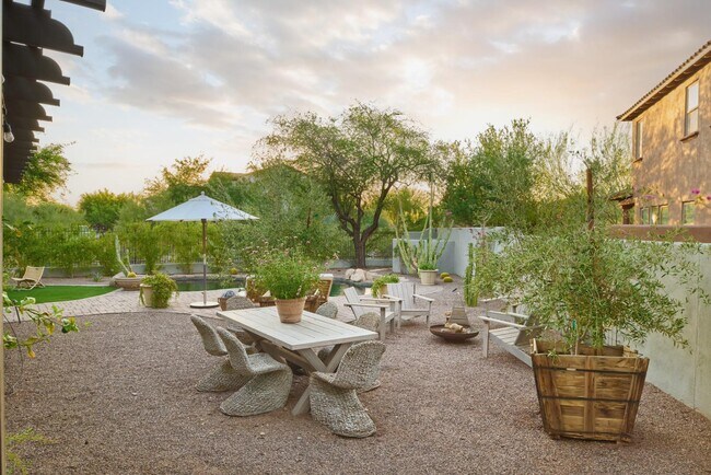 Building Photo - 18388 N 93rd Pl