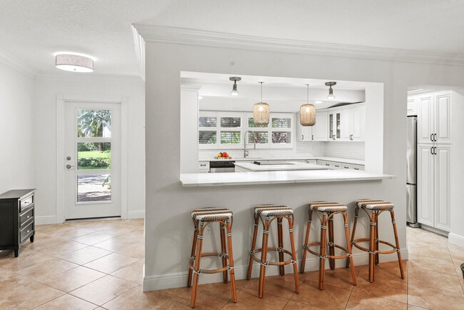 Building Photo - 602 N Atlantic Dr