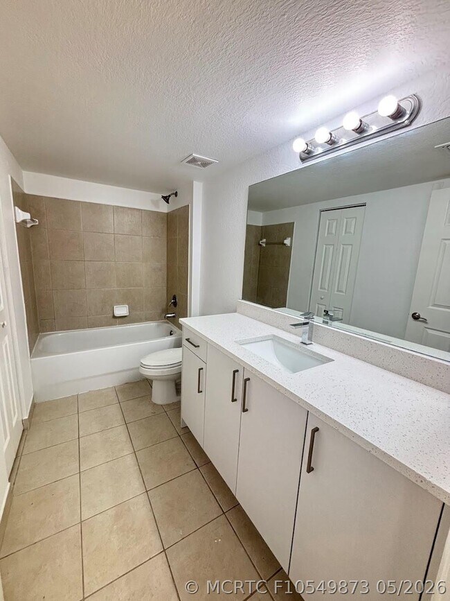 Building Photo - 6768 Heritage Grande