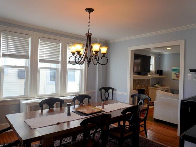 Building Photo - 11 S Baltimore Ave