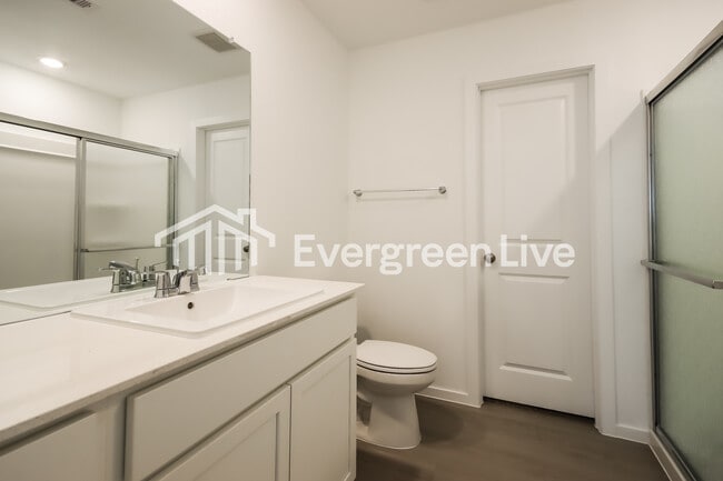 Building Photo - 19747 US-59