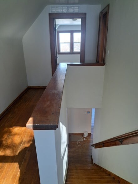 Building Photo - 2231 Graebe Ave