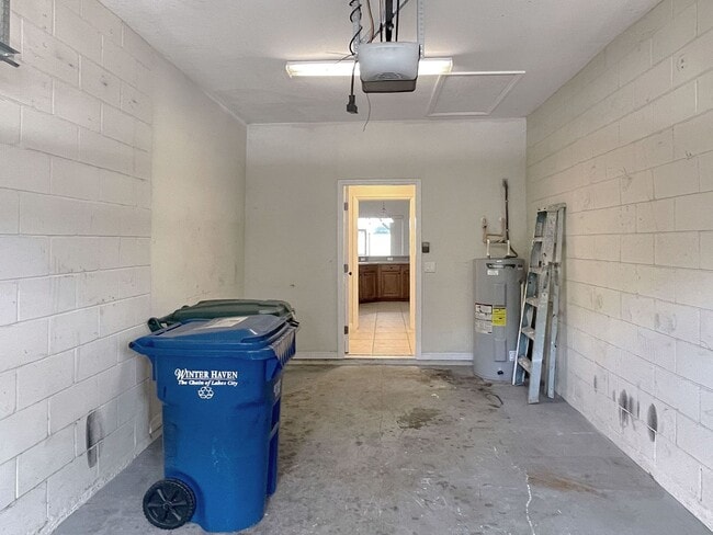 Building Photo - Two-Bedroom Townhome with Bonus Room