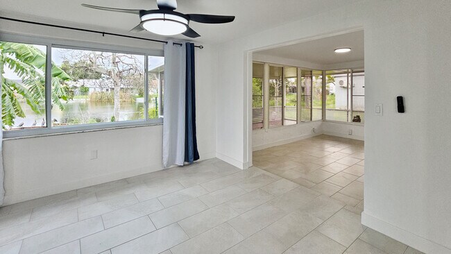 Building Photo - 3633 Rock Royal Dr