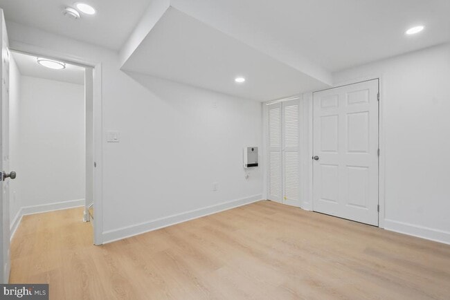 Building Photo - 8728 Old Courthouse Rd