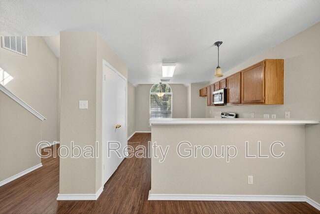 Building Photo - 1028 Gate Creek Ln