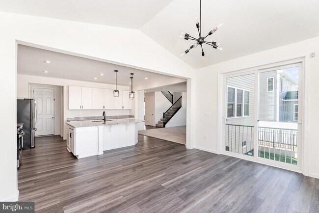 Building Photo - 10407 Spotswood Dr