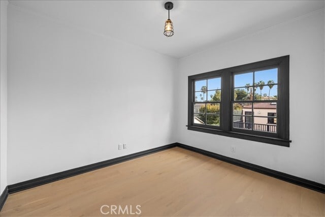 Building Photo - 1118 S Highland Ave