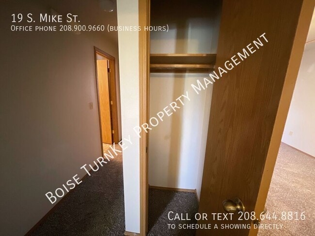 Building Photo - 19 S Mike St