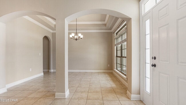 Building Photo - 221 S Shoreview Dr