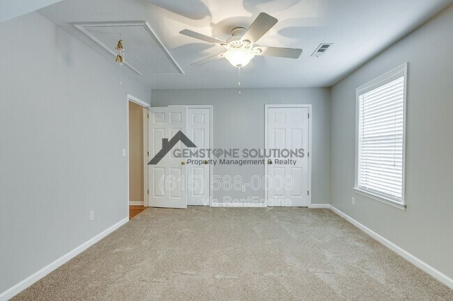 Building Photo - 1135 Wedgewood Dr