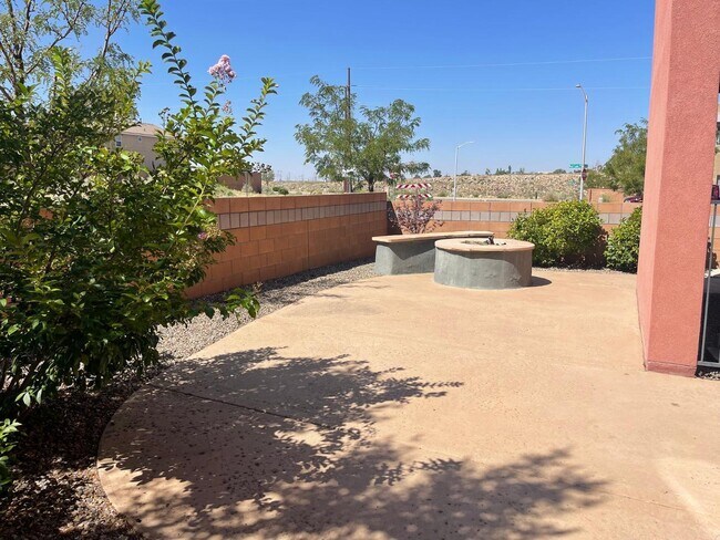 Building Photo - 1668 Bull Lea Dr SE