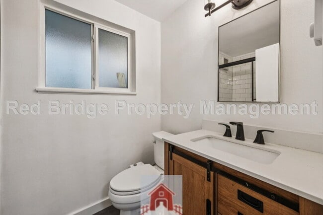 Building Photo - 3440 SE 8th Ave