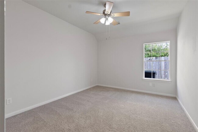 Building Photo - 1809 Oak Cluster Cir