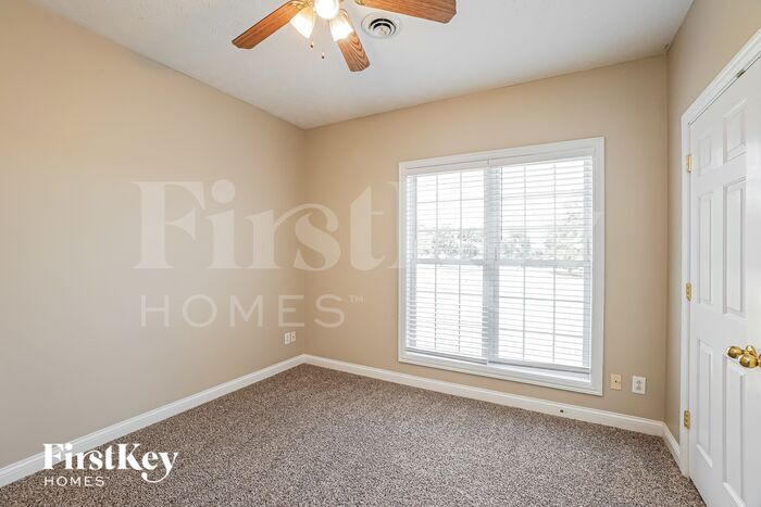 Building Photo - 3146 Southpoint Dr