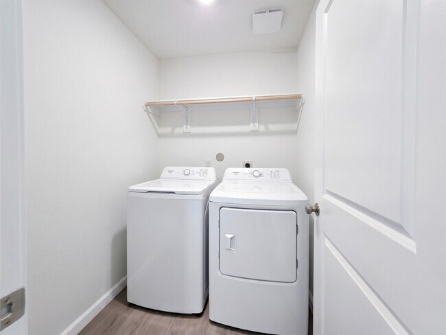 Building Photo - 26818 Zebra Grass Dr