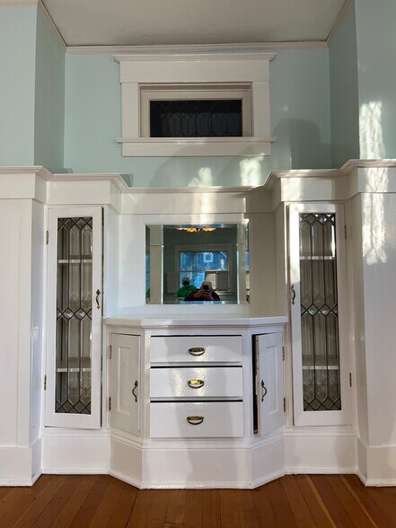 Building Photo - 1402 SE 32nd Ave