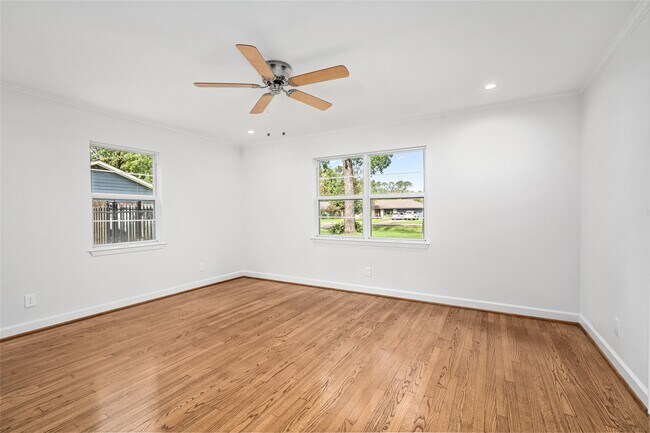 Building Photo - 4014 Tilson Ln