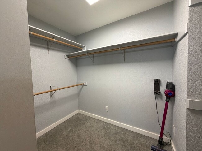 Building Photo - Beautifully Updated East Anchorage Home
