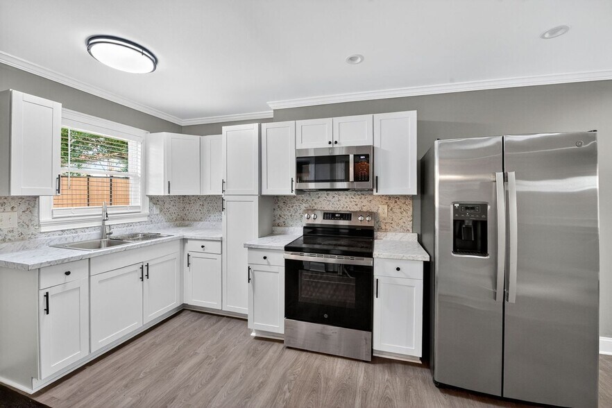 Building Photo - 509 Hoke St