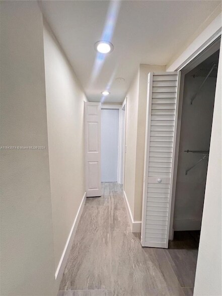 Building Photo - 161 SW 52nd Ct