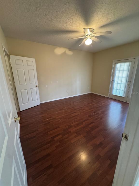 Building Photo - 14214 Fredricksburg Dr