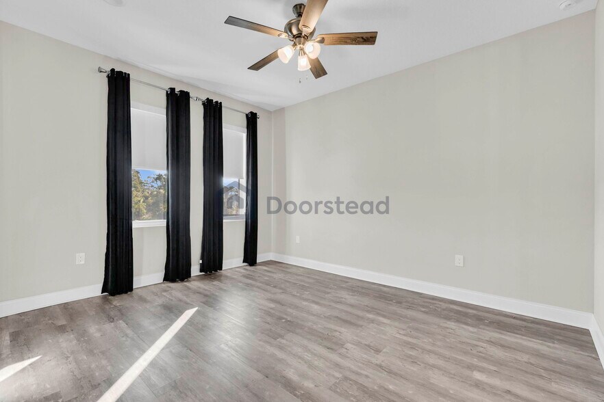 Building Photo - 4114 N Nebraska Ave