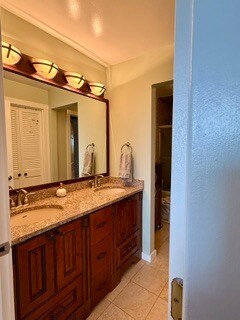 Building Photo - 2754 N Hampden Ct