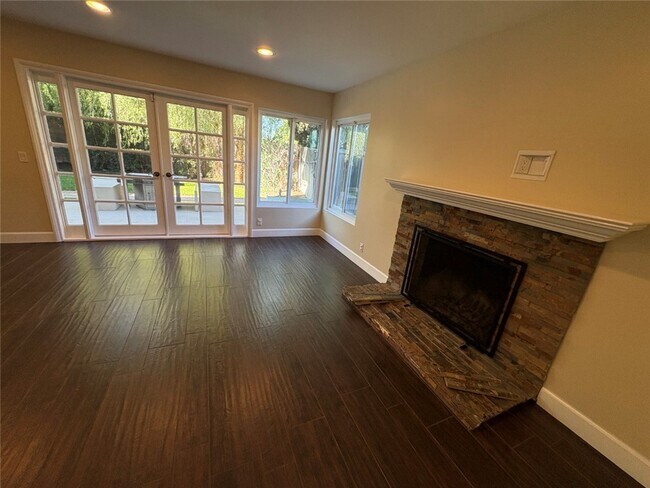 Building Photo - 8582 Universe Ave