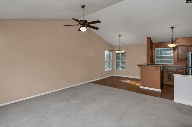 Building Photo - 100 Woodspur Rd