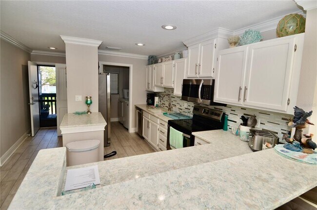 Building Photo - 814 Bahia Del Sol Dr