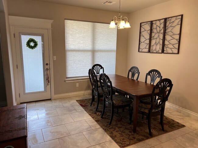 Building Photo - 13682 Cornwallis Dr