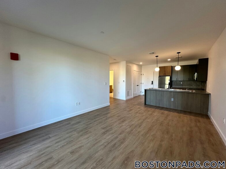 Building Photo - 199 Gardner St