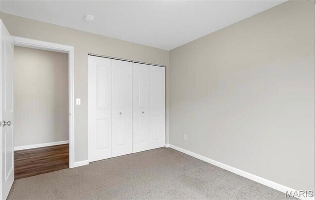 Building Photo - 4602 Siesta Dr