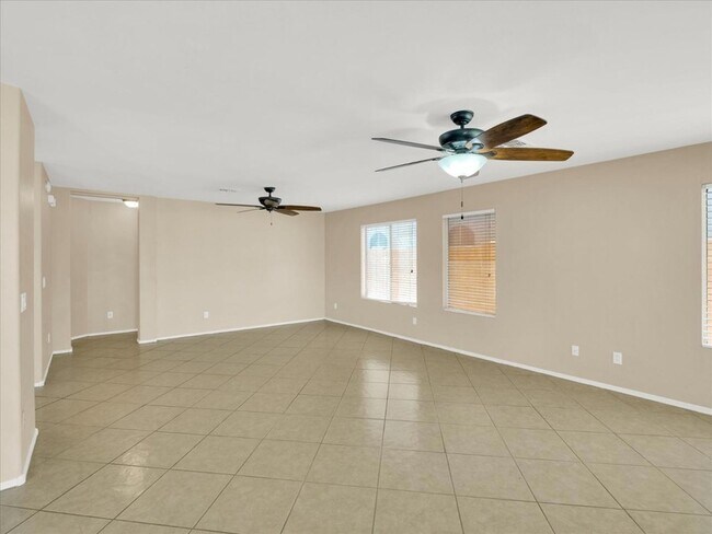 Building Photo - 13620 N 82nd Ln