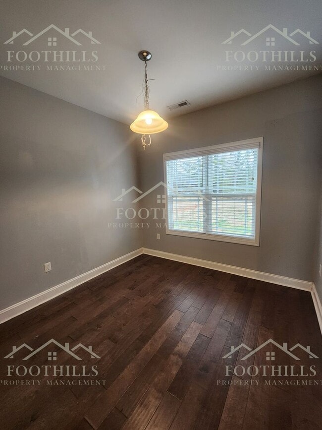 Building Photo - 1413 Dunn Rd