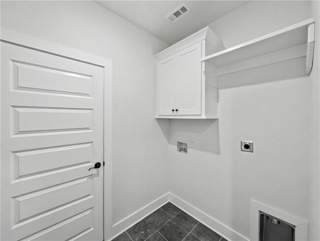 Building Photo - 25 Sheffield Dr