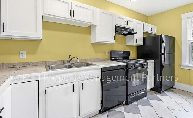 Building Photo - Baraga Duplex