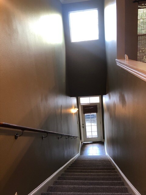 Building Photo - 888 S Kenilworth Pky
