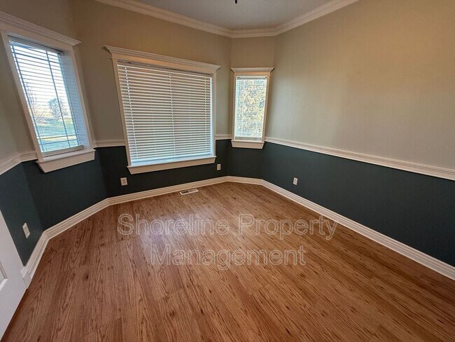 Building Photo - 18165 N Midland Blvd