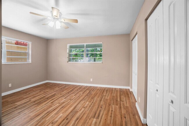 Building Photo - 22615 SW 66th Ave