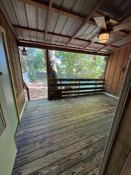 Building Photo - 109 Hampton Dr