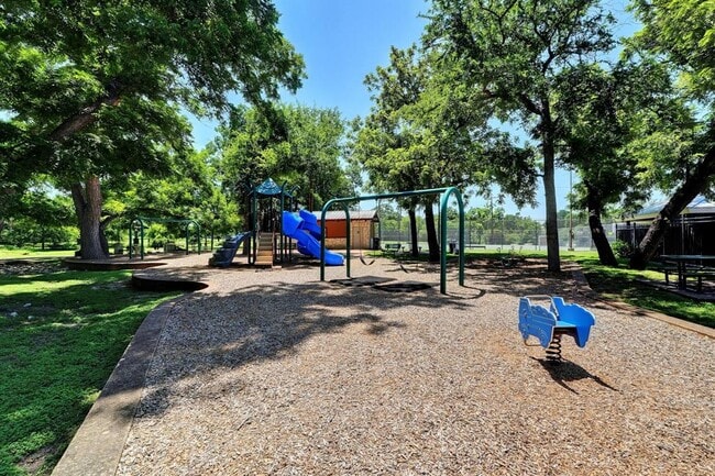 Building Photo - 3112 Freemont St