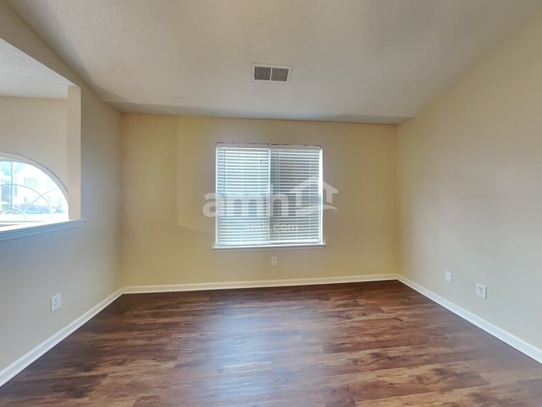 Building Photo - 4009 Snowshoe Ct NW