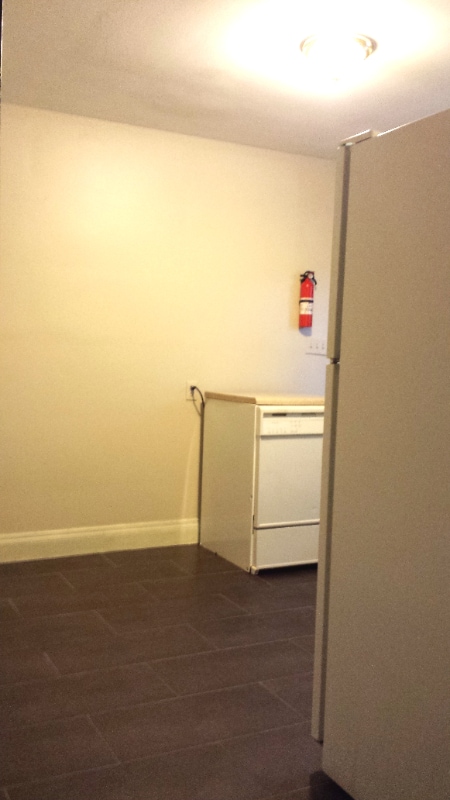 Building Photo - 4919 Fuller Dr